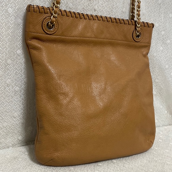 *SOLD*Tory Burch Marion Whipstitch Trimmed Pebbled Leather Shoulder Bag/Caramel - Picture 6 of 17